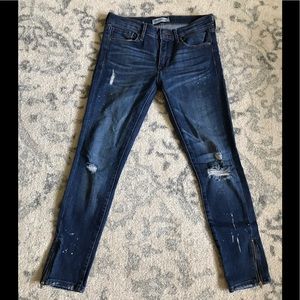 BR DISTRESS DENIM